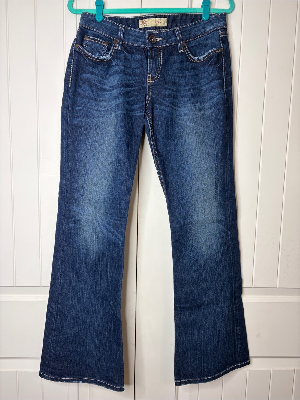 BKE Buckle Star Women’s Dark Blue Flare Denim Jeans Size 30